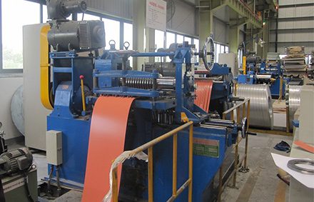 Slitting steel